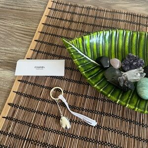 CHANEL N5 LIMITED EDITION L'EAU PARFUM KEYCHAIN